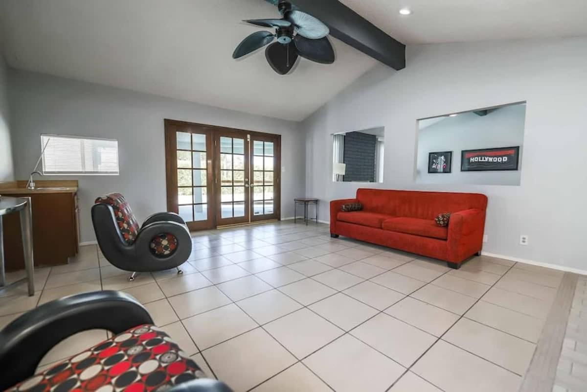 Gorgeous Escape With A Pool In Fabulous Vegas Las Vegas