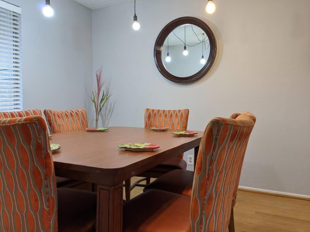Holiday home Gorgeous Escape With A Pool In Fabulous Vegas *