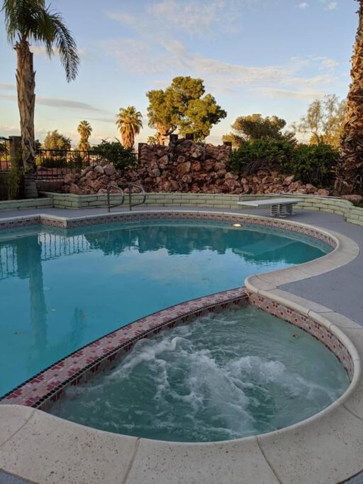 Gorgeous Escape With A Pool In Fabulous Vegas * Las Vegas
