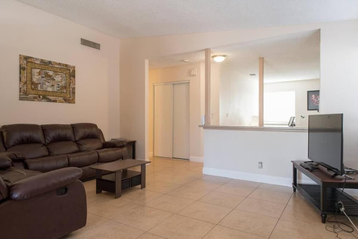 Family-friendly Close To The Strip Holiday home