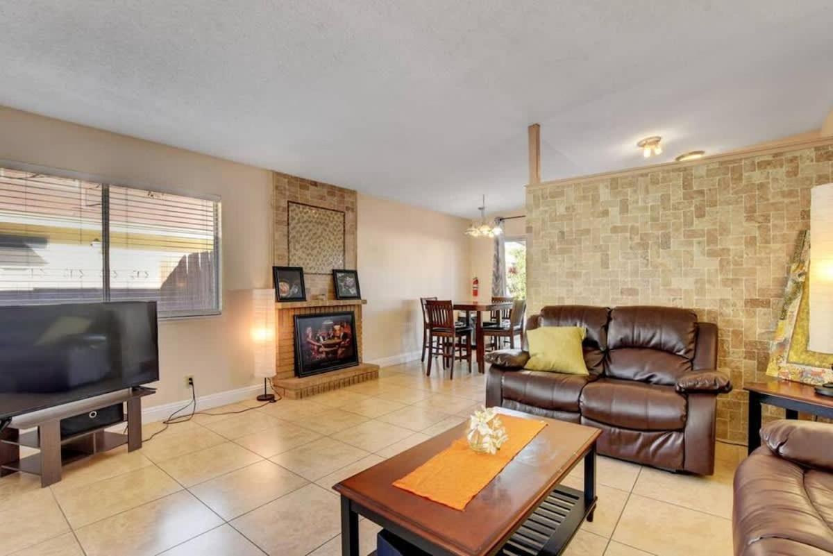 Family-friendly Close To The Strip Holiday home *