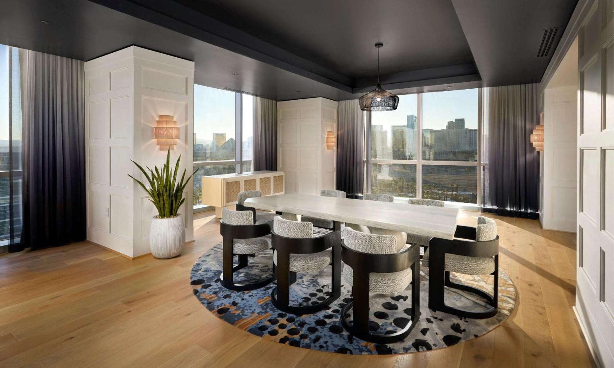 Virgin Las Vegas, Curio Collection By Hilton 4*