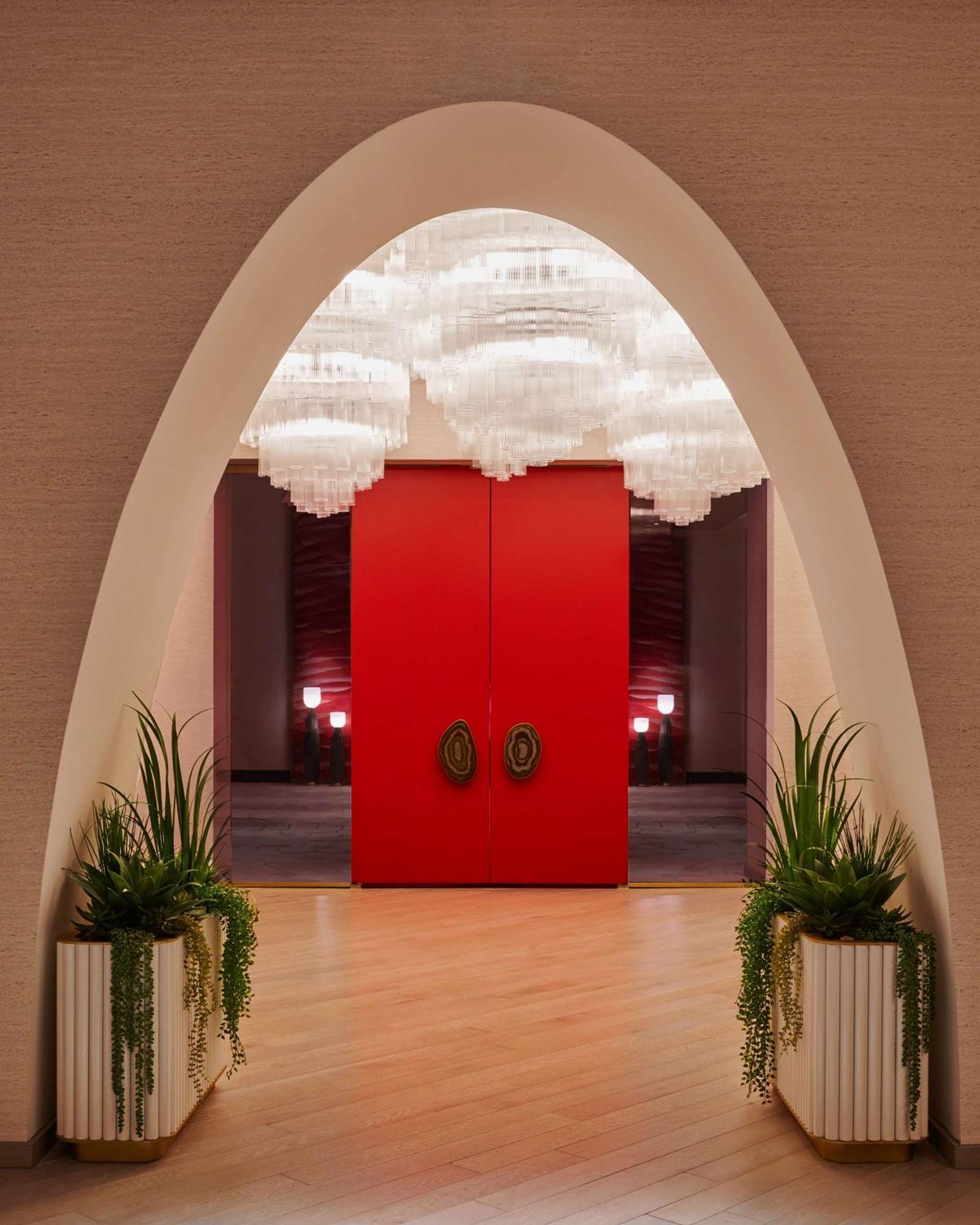 Virgin Las Vegas, Curio Collection By Hilton 4*