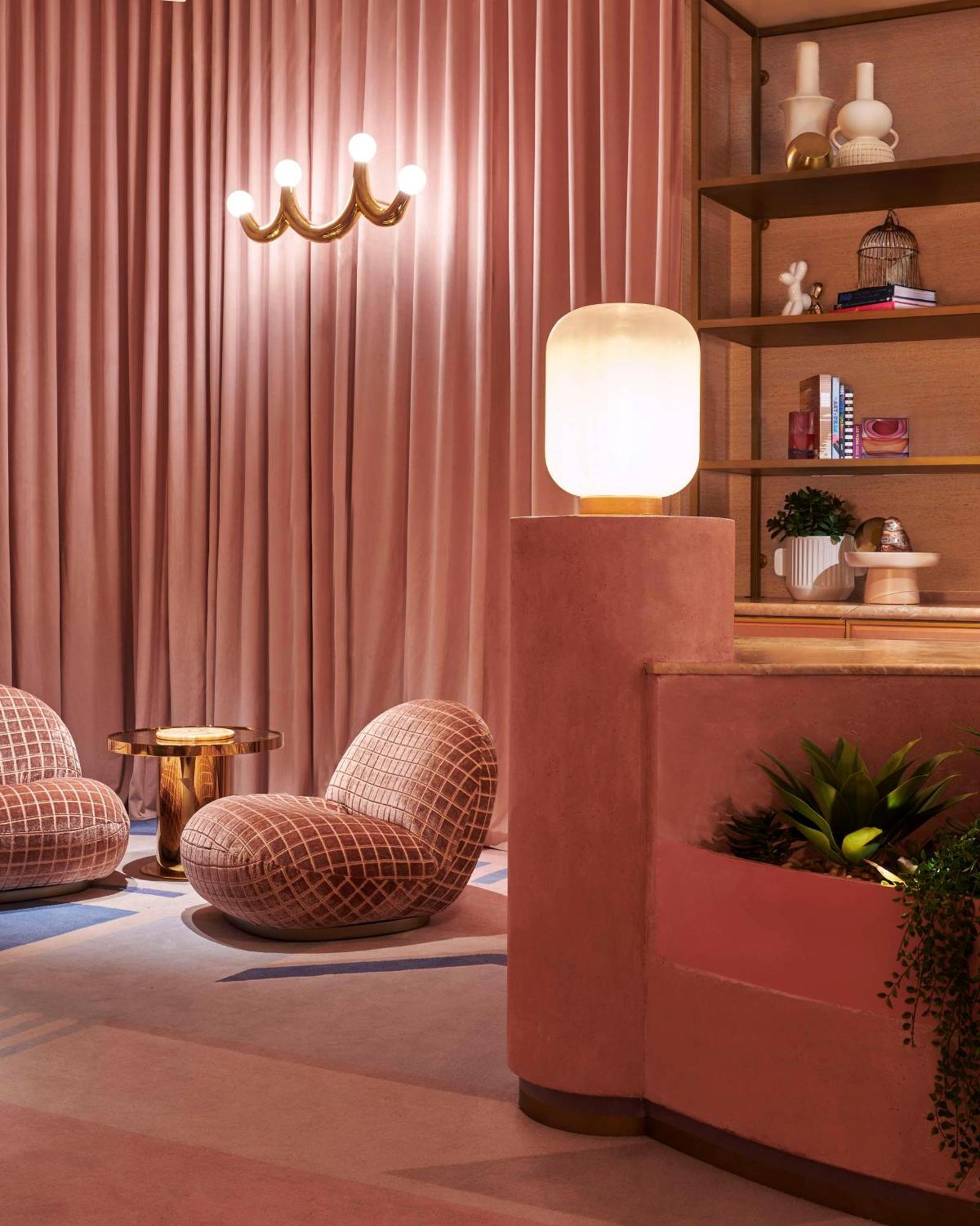 Station touristique Virgin Las Vegas, Curio Collection By Hilton Las Vegas