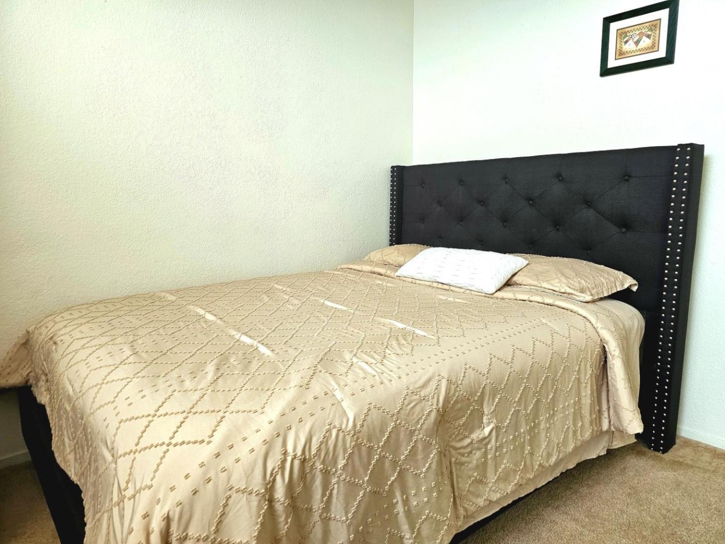 Private Close To Red Rock & Vegas Strip