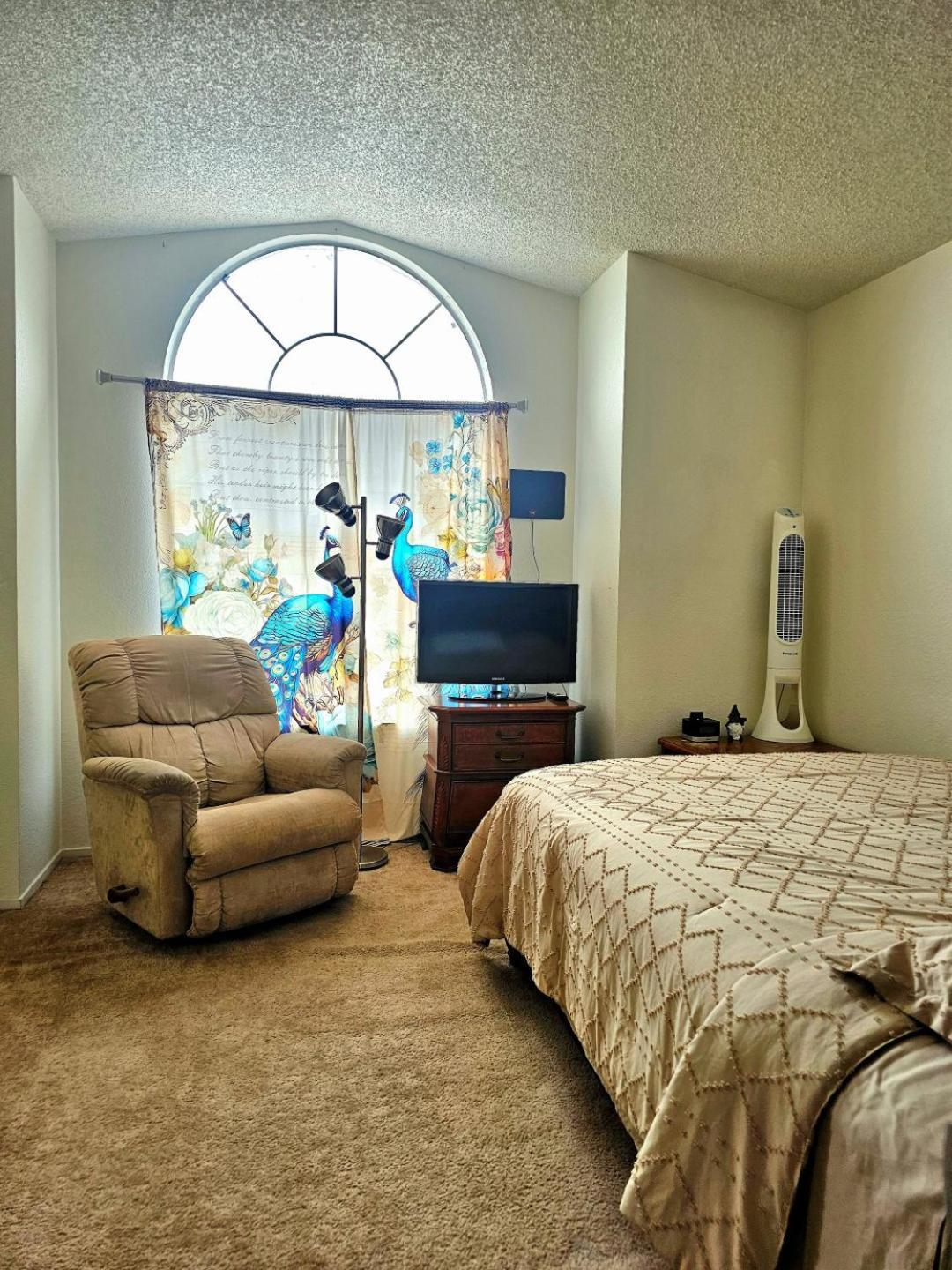 Homestay Private Close To Red Rock & Vegas Strip *