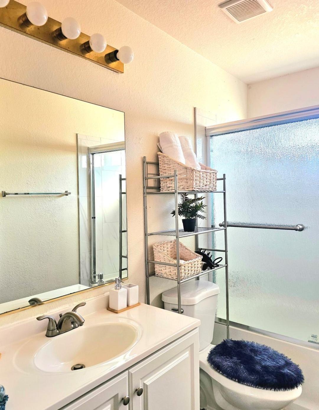 Private Close To Red Rock & Vegas Strip