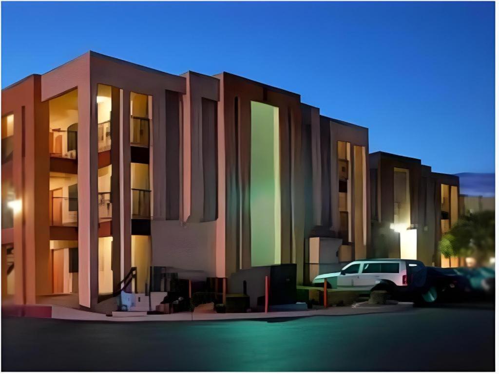 Nellis At Main Gate Hotel Las Vegas