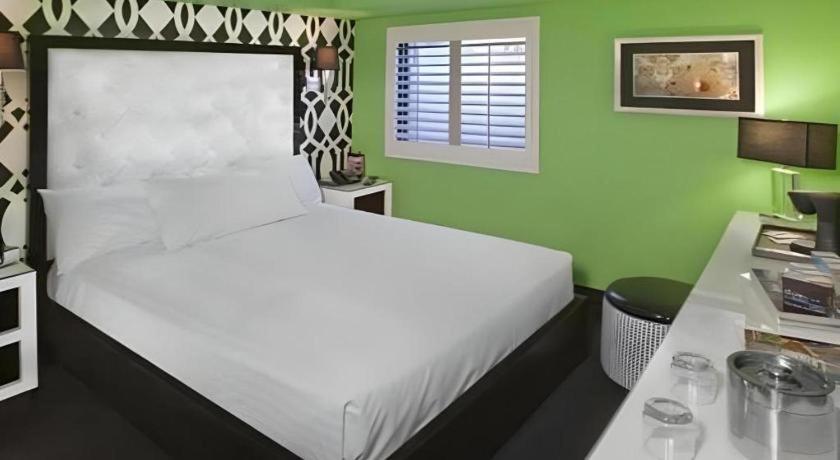 Hotel At El Cortez 3*