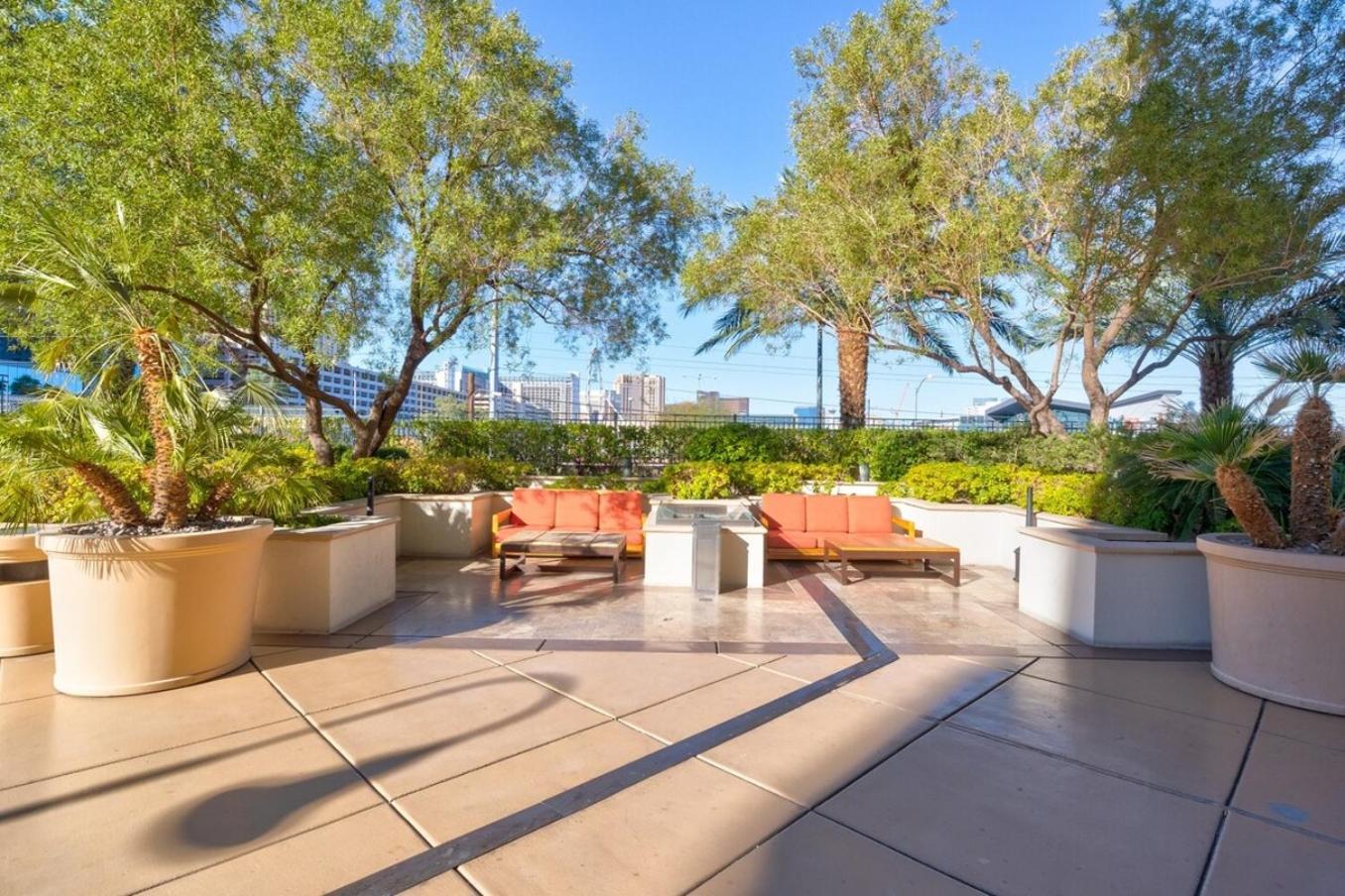 Mgm 1 Bedroom Balcony And Or Luxury Hébergement de vacances