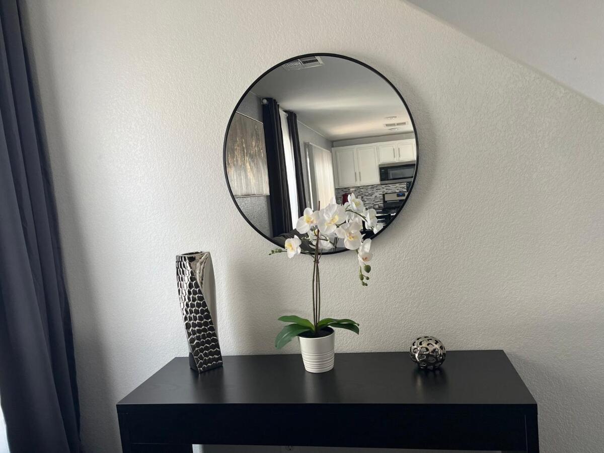Beautiful 2 Story 20 Minutes From The Strip * Las Vegas