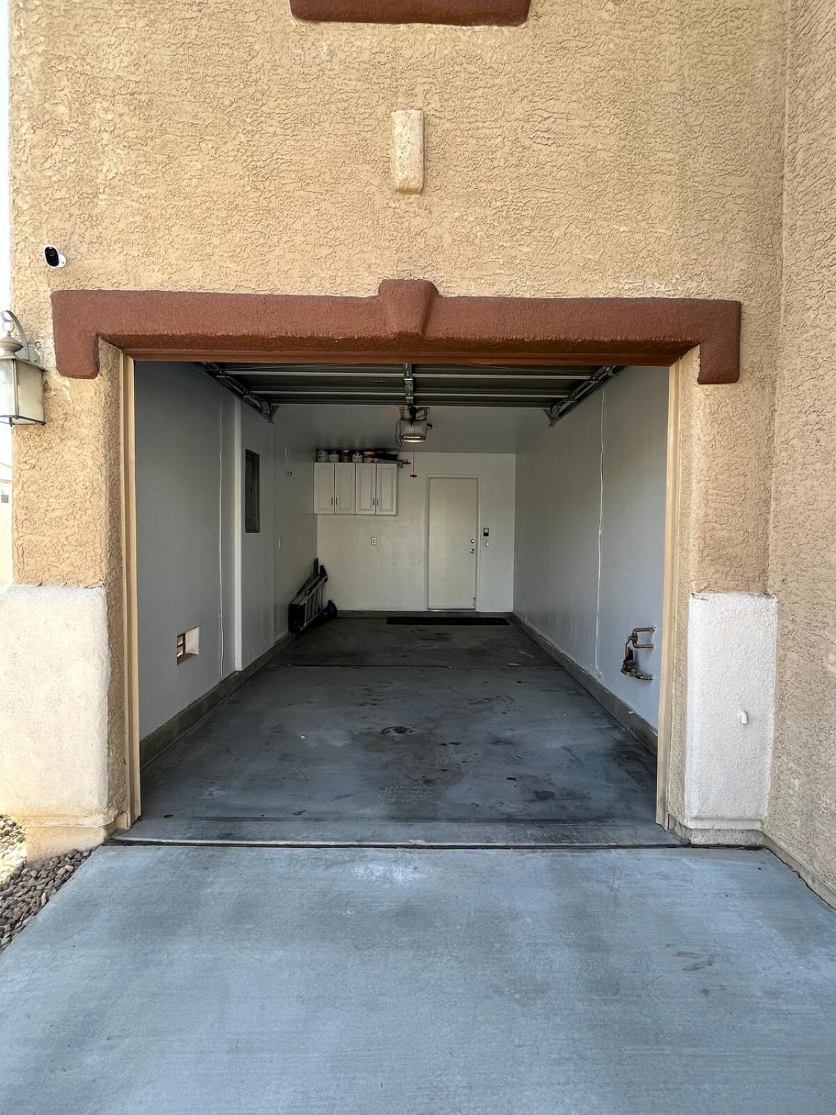 Holiday home Beautiful 2 Story 20 Minutes From The Strip Las Vegas