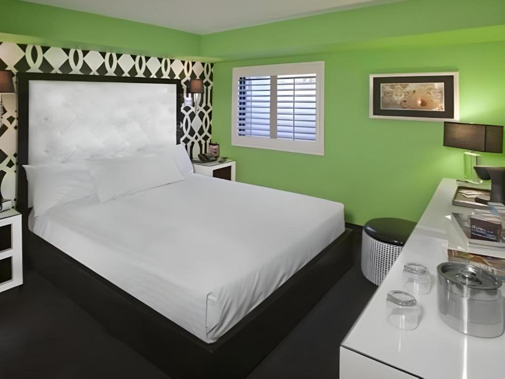 Hotel At El Cortez 3*
