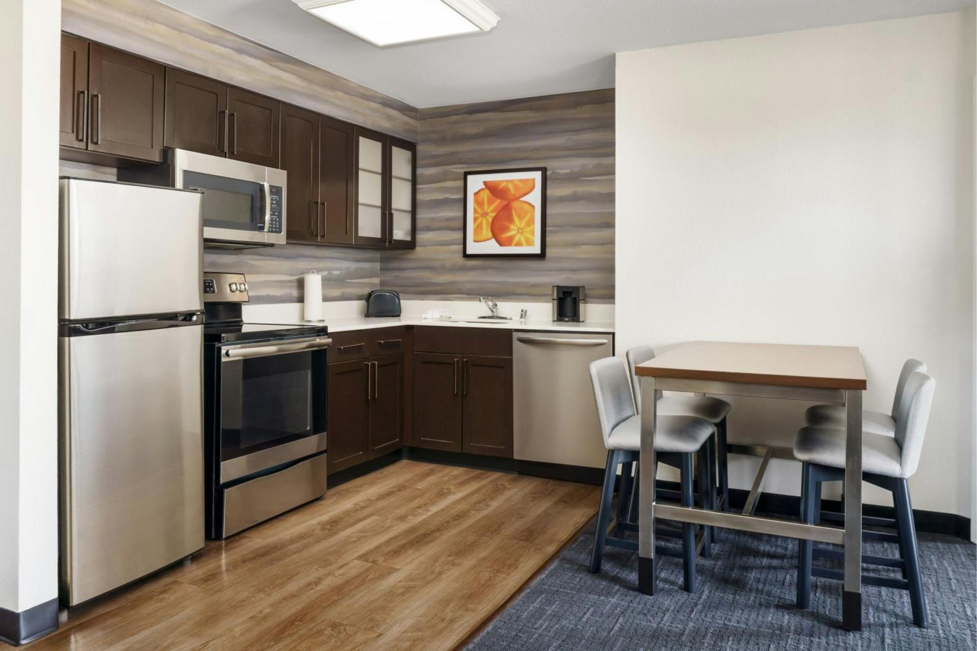 Hotel By Marriott Stadium Area 3*
