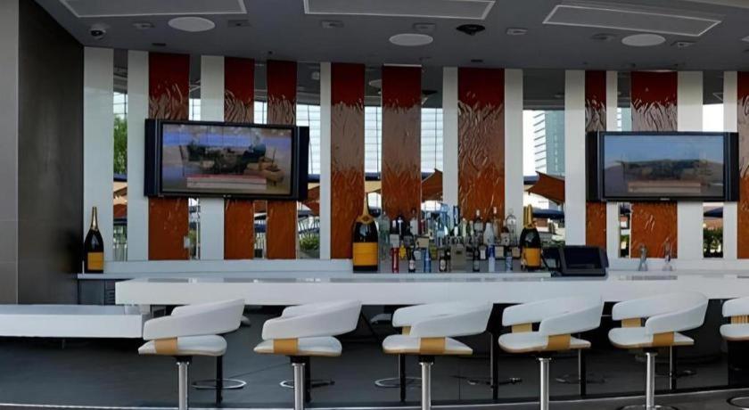 Luxury International By Vdara 4*