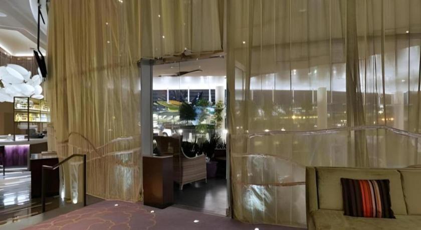 Luxury International By Vdara Hotel 4*