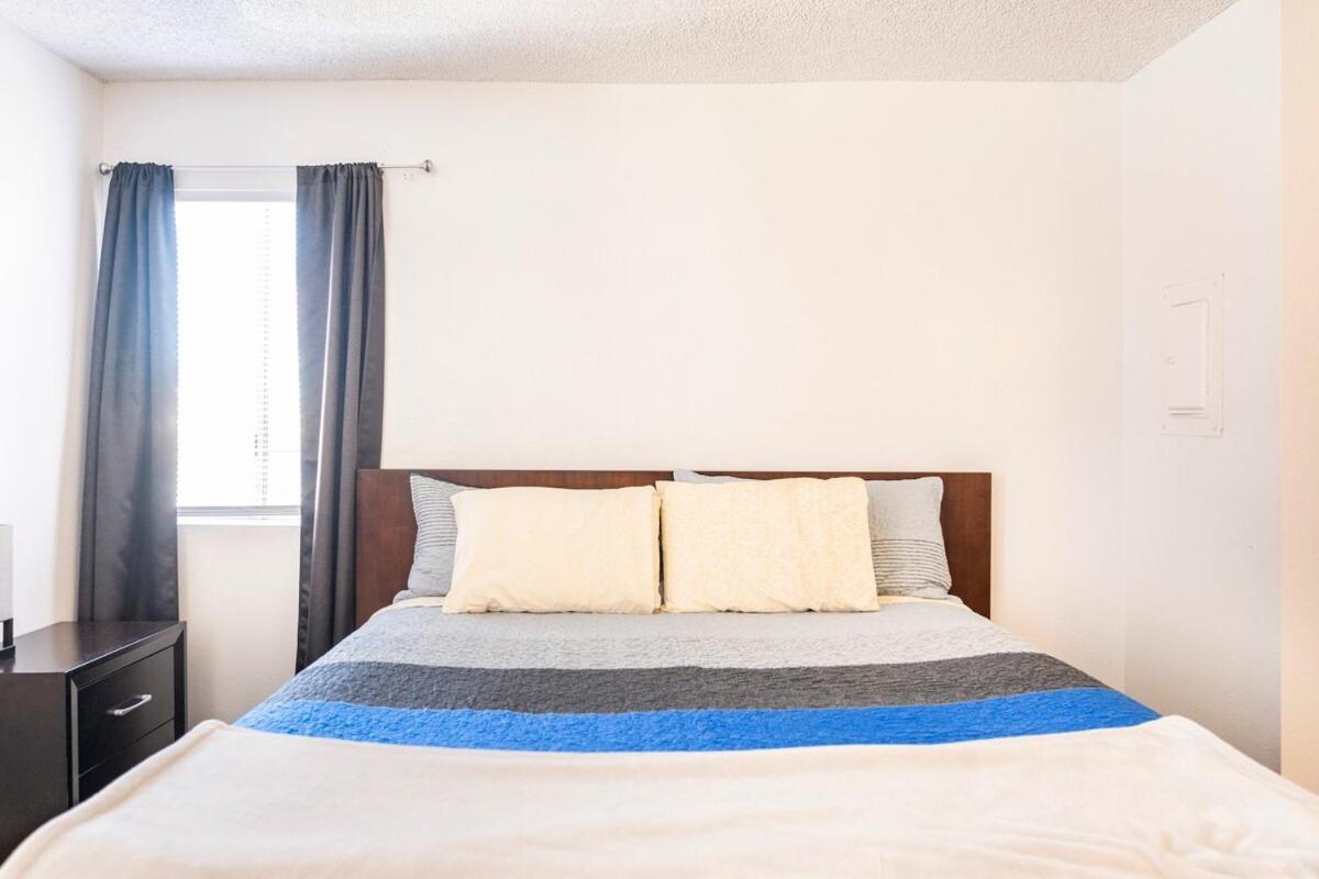 Mgm Airport Strip 2 Miles Apartment