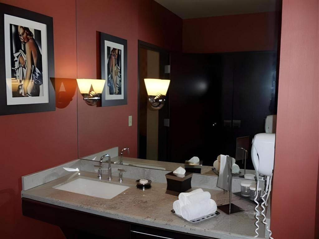 Resort Eastside Cannery Casino Las Vegas