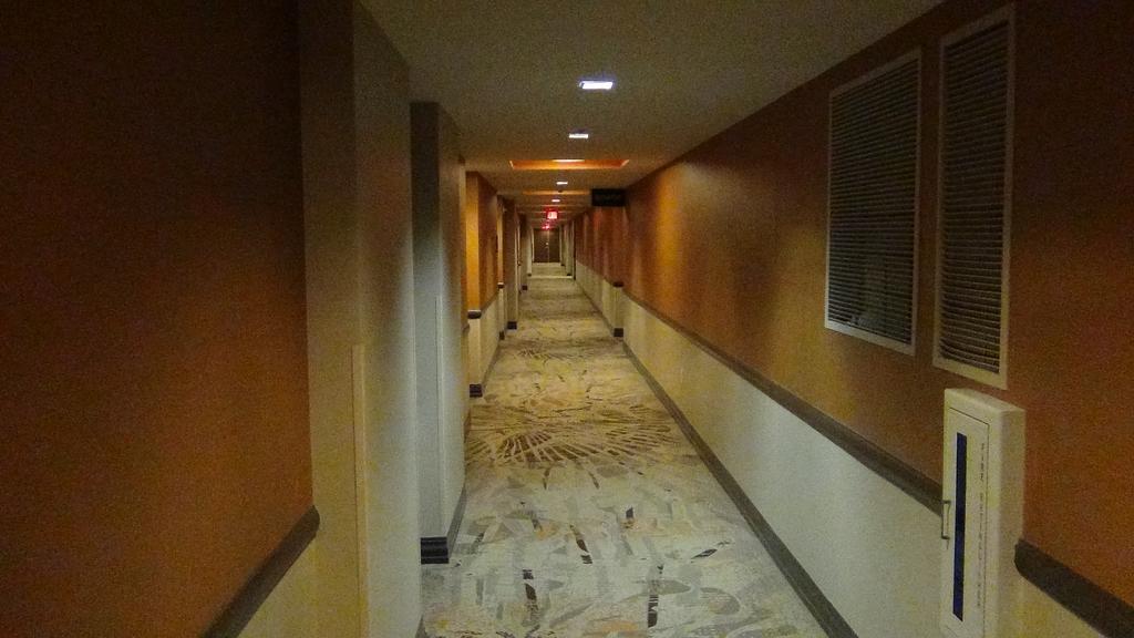 At Elara Vegas Center Strip-no Fees