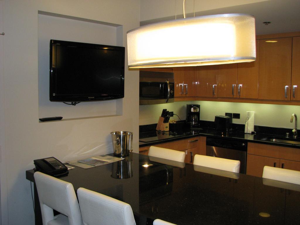 At Elara Vegas Center Strip-no Fees * Las Vegas