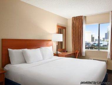 Days By Wyndham Vegas Wild Wild West Gambling Hall Hotel