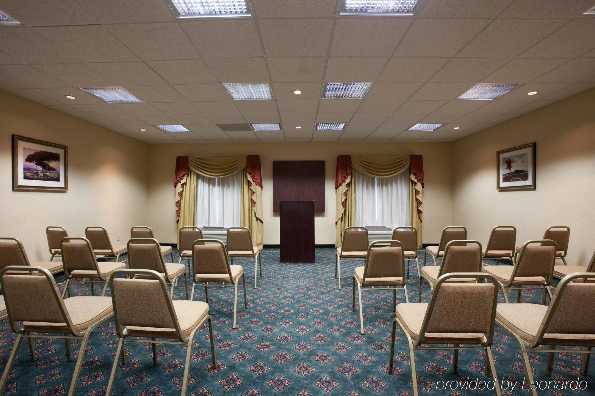 Hotel Holiday Express Stadium Area By Ihg