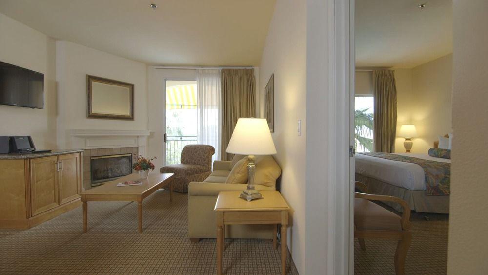 Club De Soleil All-suite Resort 4*