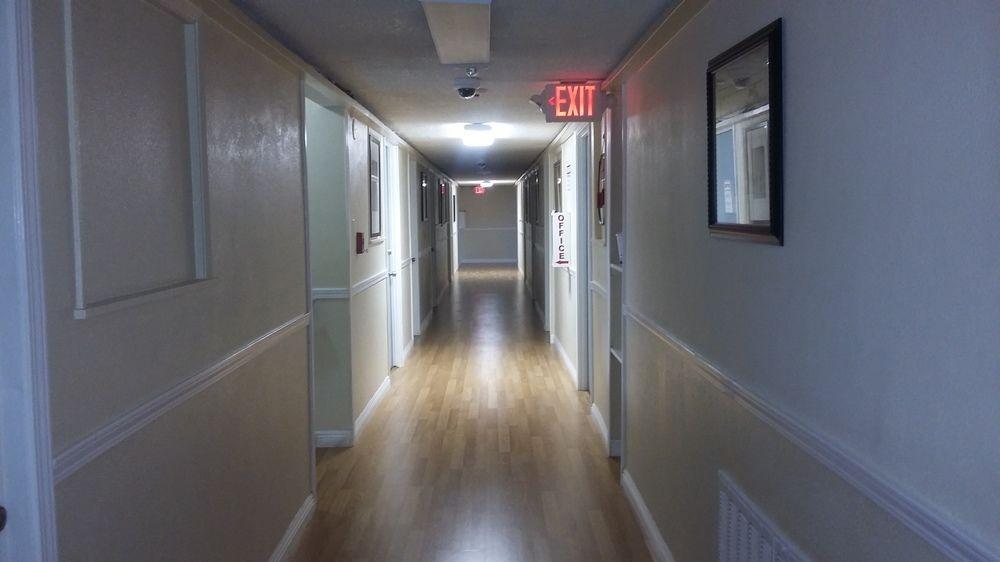 Travelers Bed & Breakfast Hostel * Las Vegas