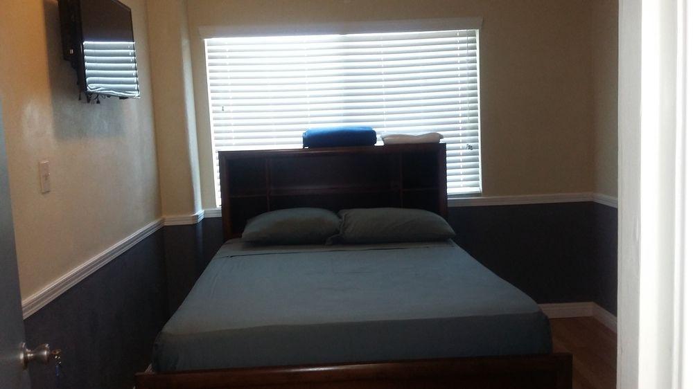 Travelers Bed & Breakfast Hostel Hostel