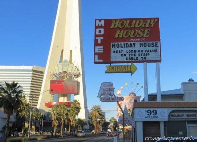Enticing At Strat Casino Strip * Las Vegas