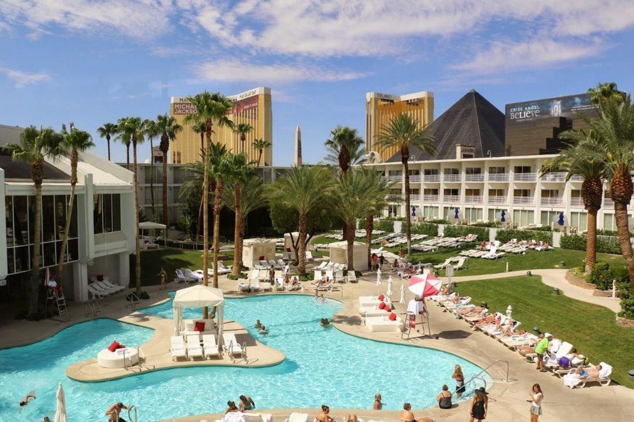 Tropicana A Doubletree By Hilton & Casino - Free Parking Las Vegas