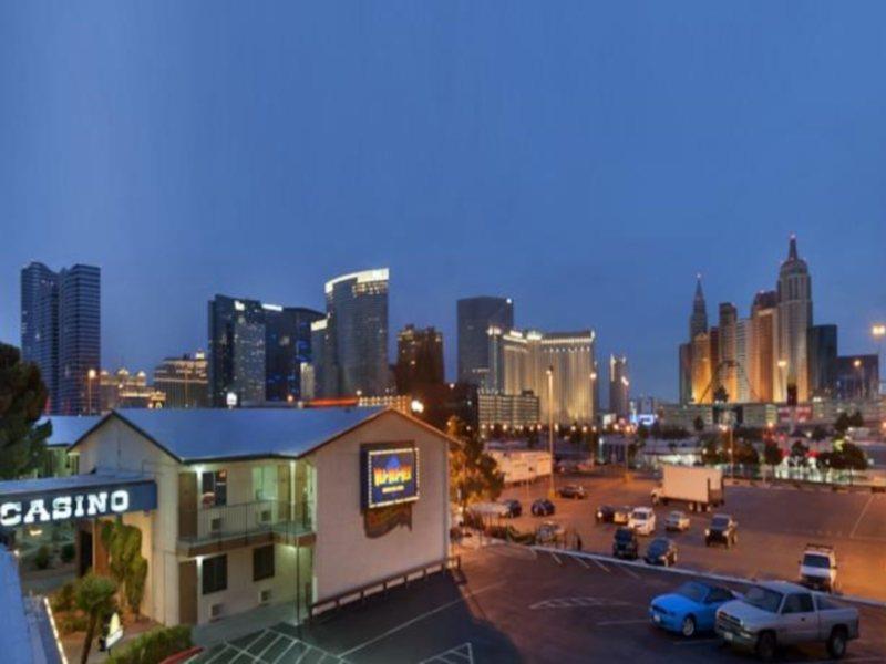 Days By Wyndham Vegas Wild Wild West Gambling Hall Las Vegas