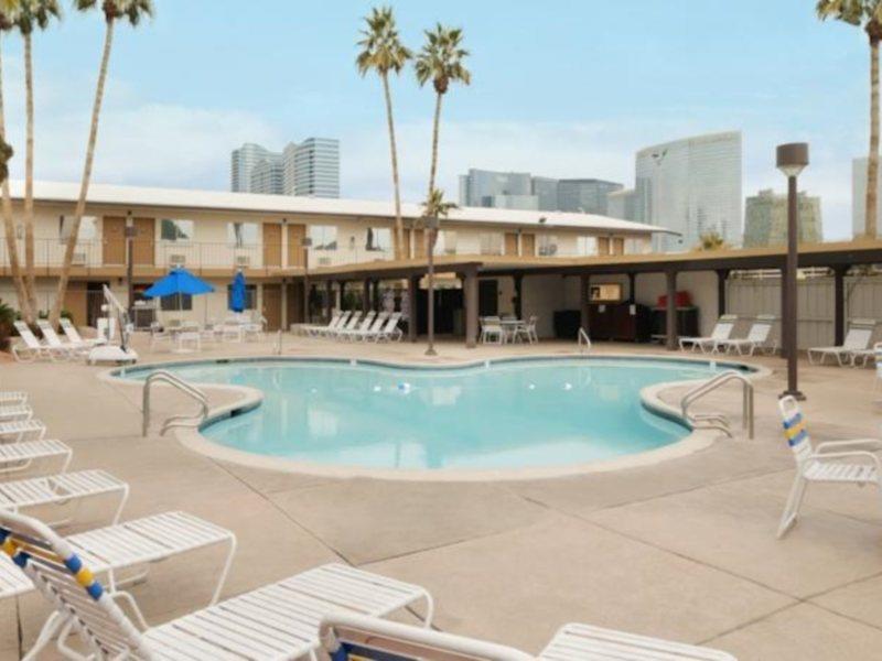 Days By Wyndham Vegas Wild Wild West Gambling Hall Las Vegas