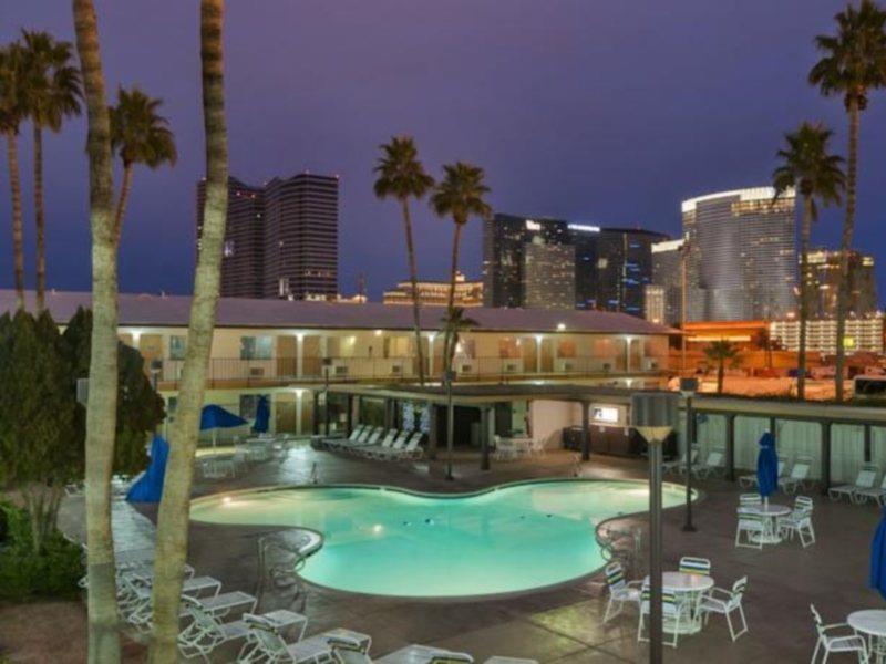 Days By Wyndham Vegas Wild Wild West Gambling Hall