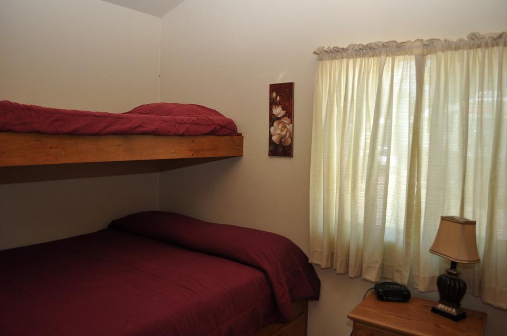 Camping Cabin 3 2*