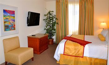 Club De Soleil All-suite 4* Las Vegas