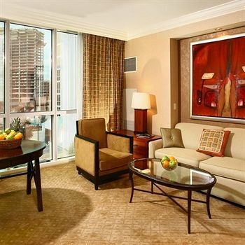 Luxury International At The Signature Aparthotel