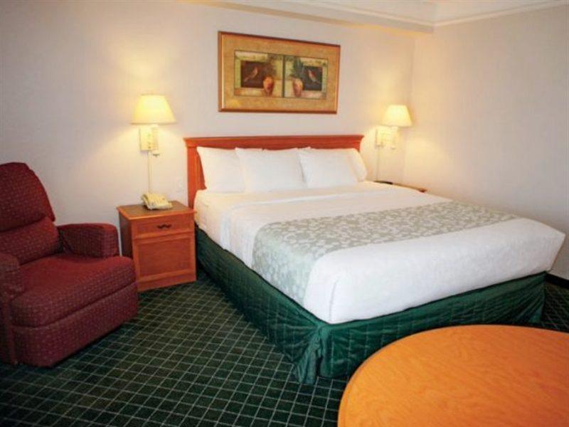 Hotel La Quinta By Wyndham Summerlin Tech