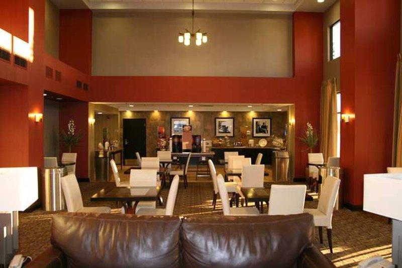 Hampton & South Hotel 3*