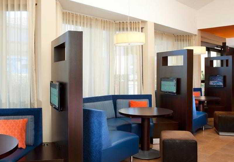 Courtyard By Marriott Vegas Convention Center