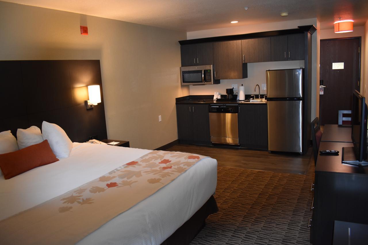 Hawthorn Hotel 3*