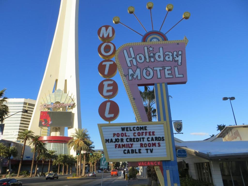 Enticing At Strat Casino Strip * Las Vegas