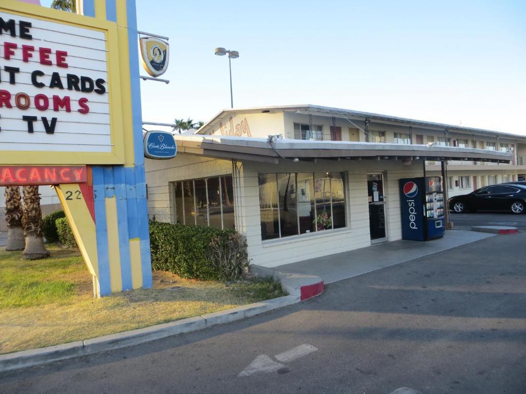Aparthotel Enticing At Strat Casino Strip