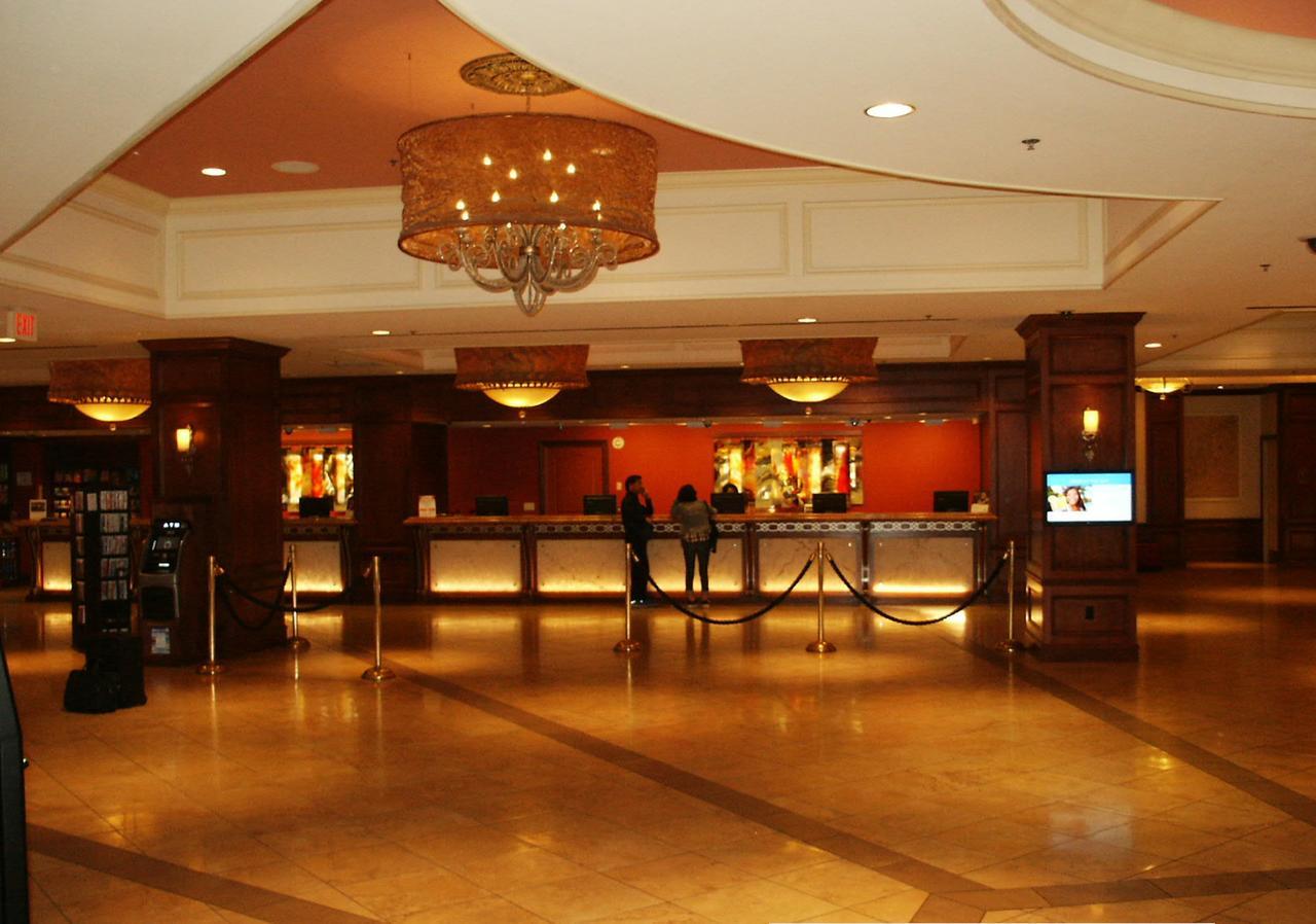 At Marriott's Grand Chateau Vegas Strip-no Fee Aparthotel