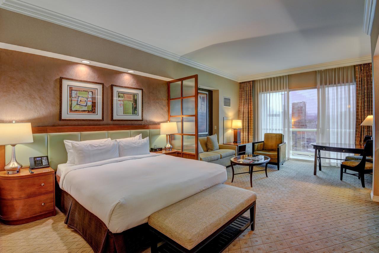Penthouse With Strip View At The Signature At Mgm Grand Aparthotel Las Vegas