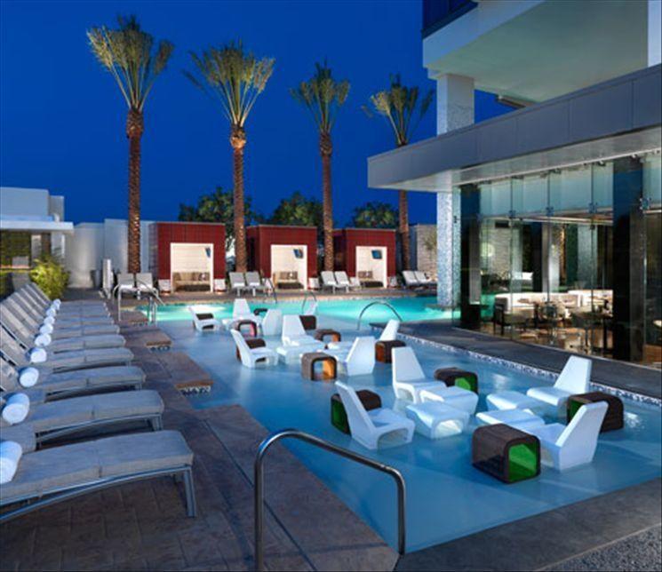 Palms Place With Balcony & Strip View