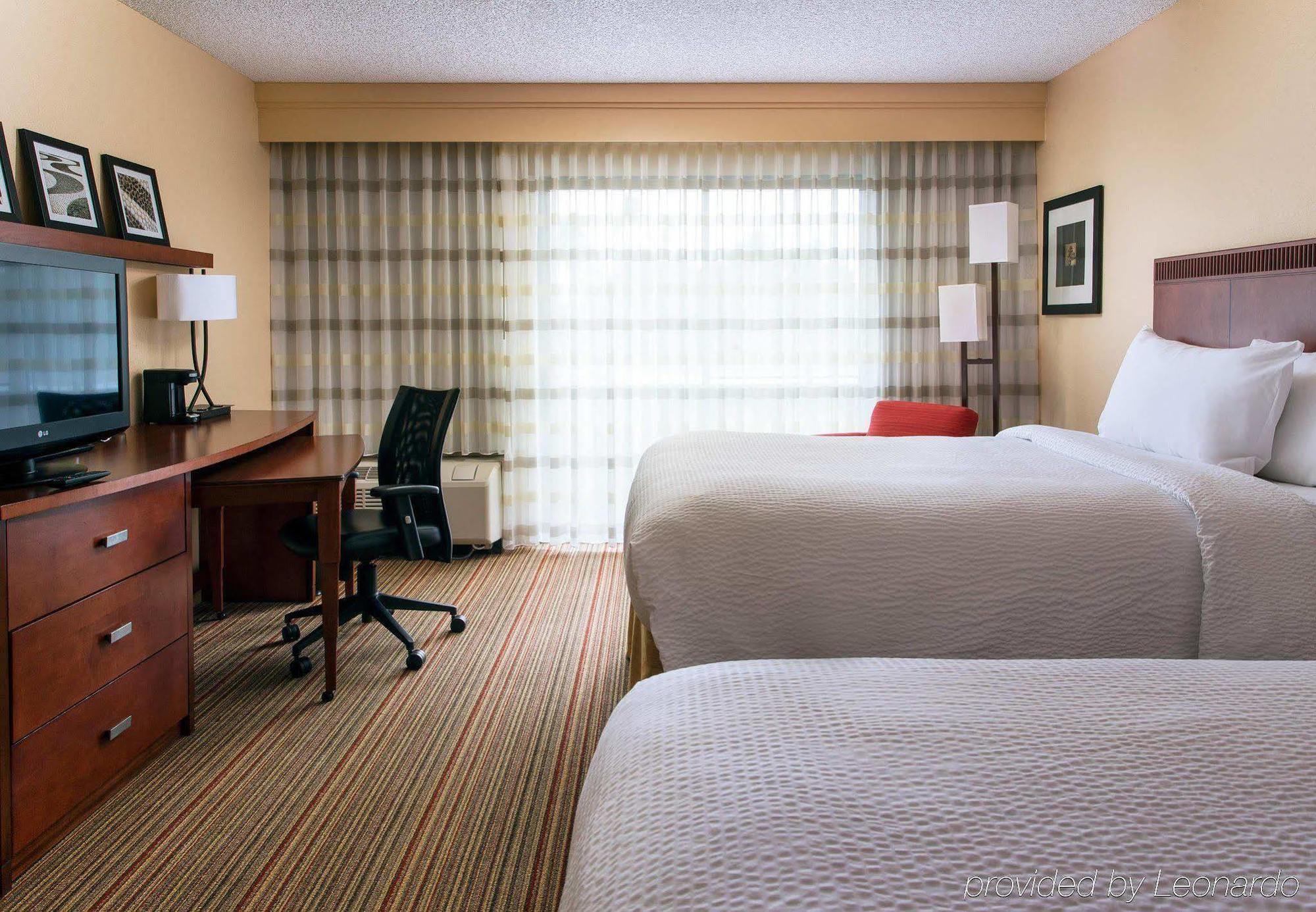 Courtyard By Marriott Vegas Convention Center Hotel Las Vegas