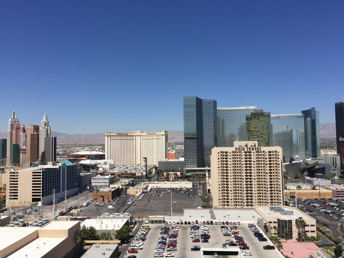True 1br Balcony With Strip View At Mgm Signature Aparthotel 5*
