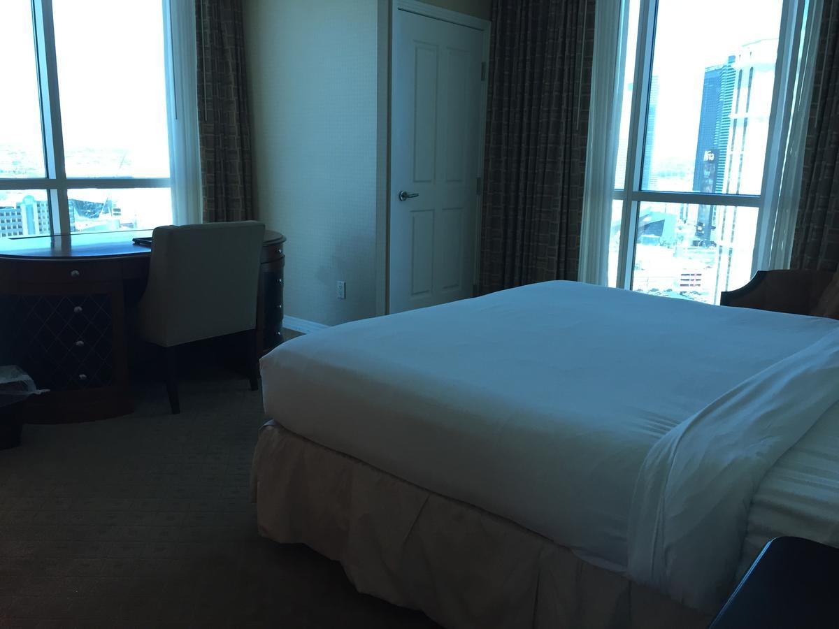 True 1br Balcony With Strip View At Mgm Signature