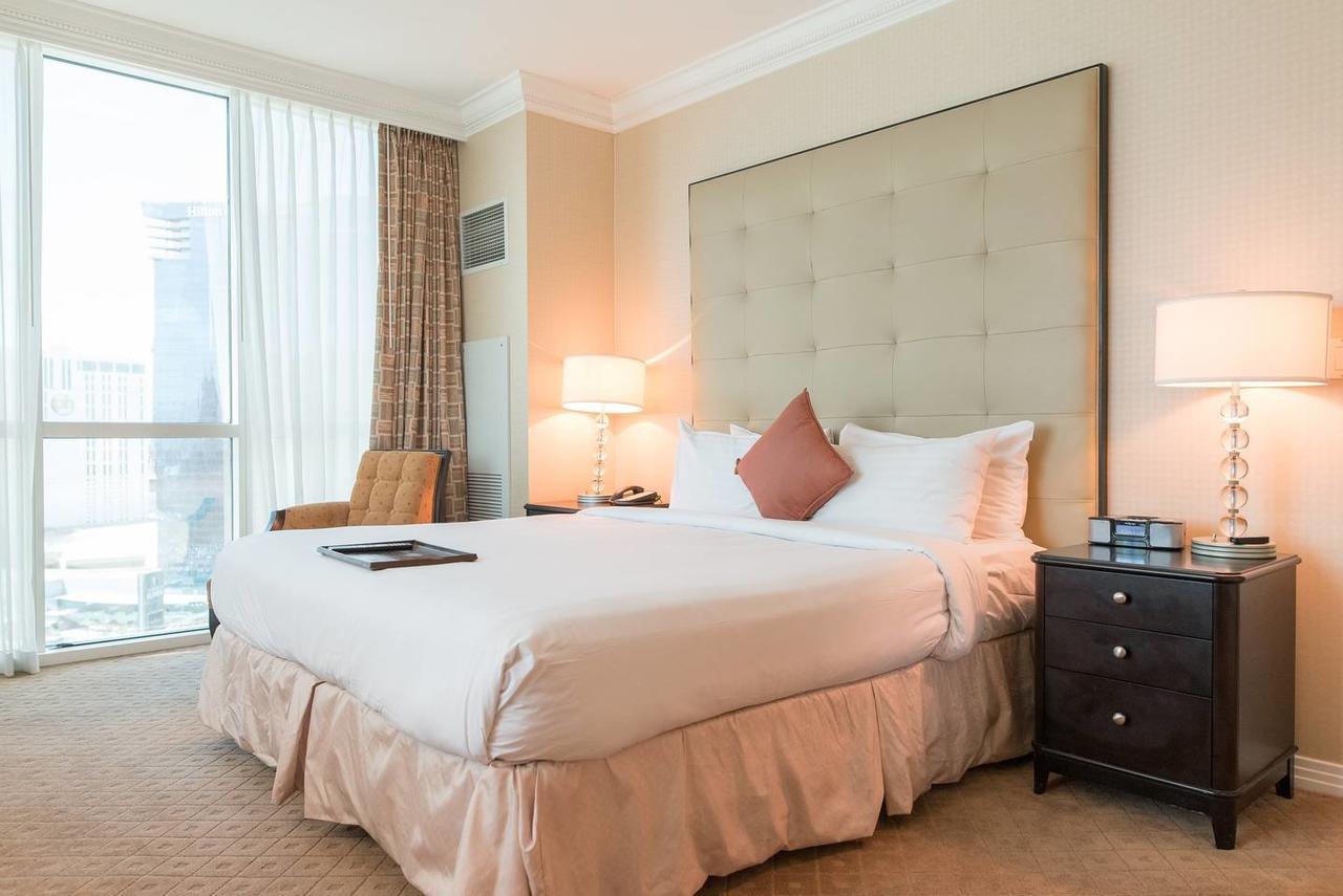True 1br Balcony With Strip View At Mgm Signature Aparthotel 5*